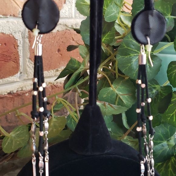 🐶 Long Black Leather & Silvertone Tassel Earrings - Picture 4 of 5